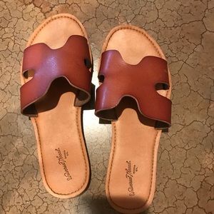 Tan leather sandals